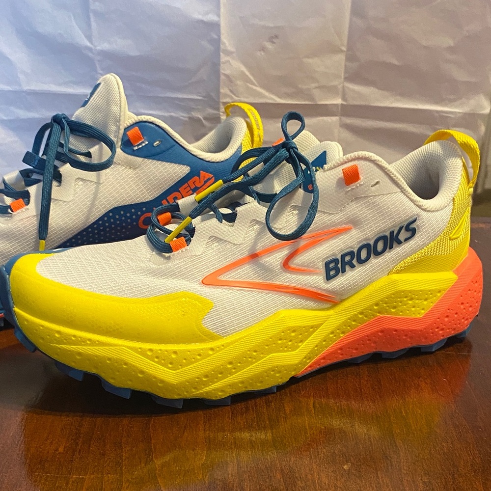 Brooks Caldera 8 High Cushion Trail running shoes size 12